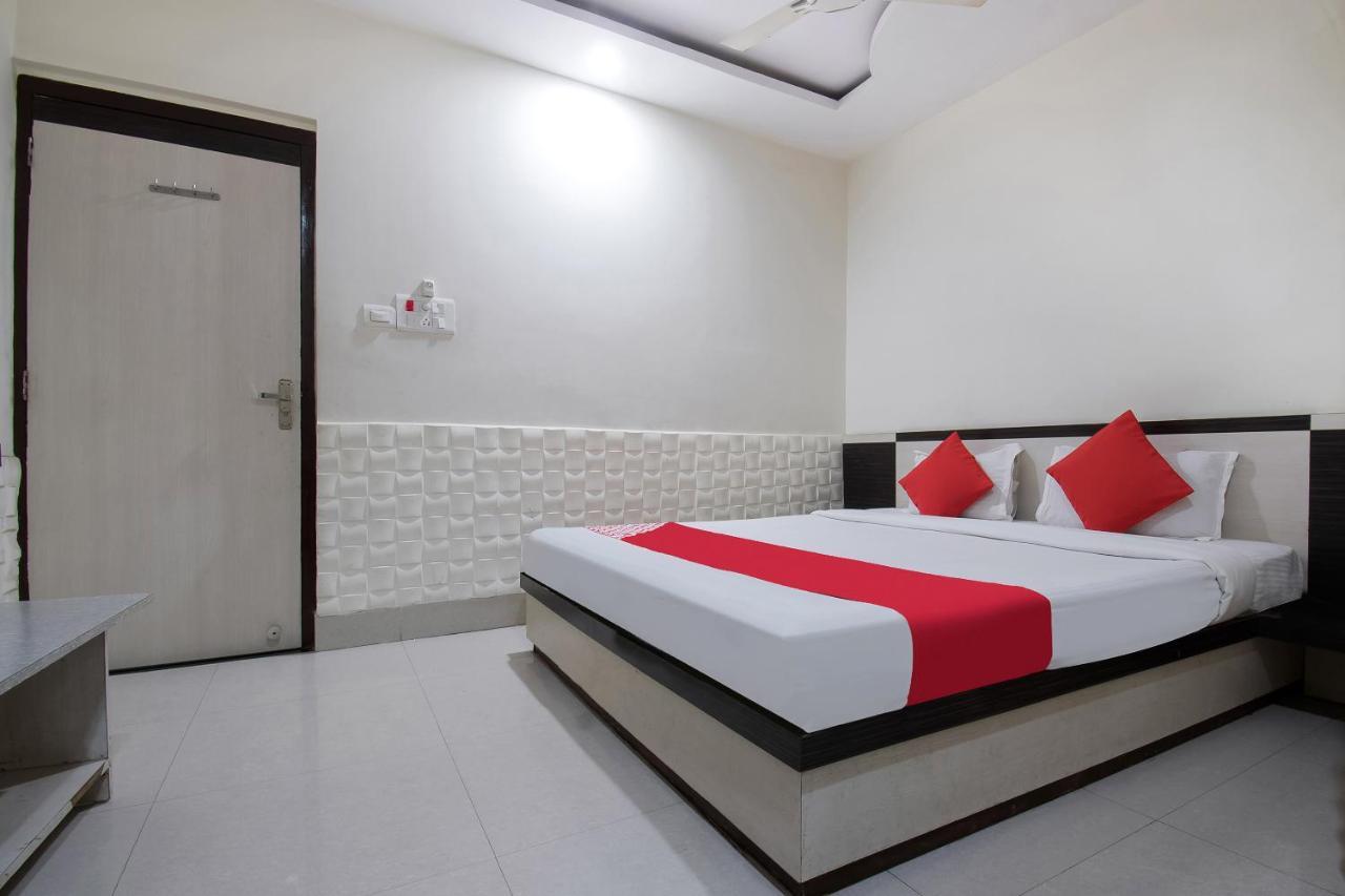 Oyo 44287 Hotel Aarav Plaza Muzaffarpur Zewnętrze zdjęcie